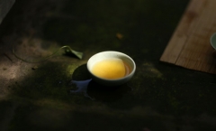 易武古树晒红茶