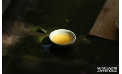 茶族部落:一山一味贺开